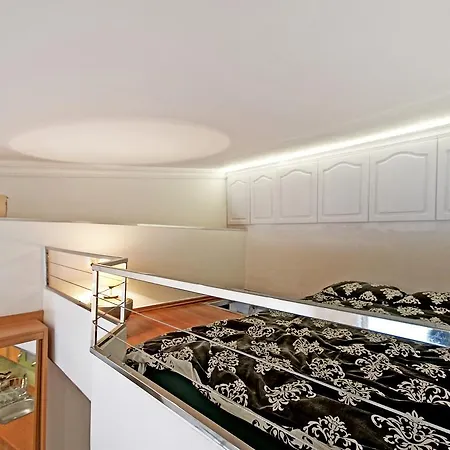 Studio Monte Cassino Apartment *